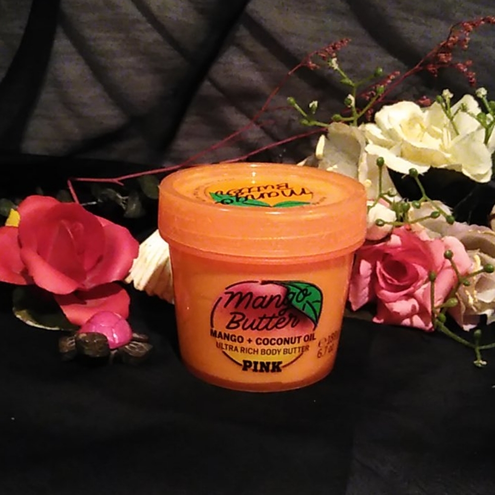 NWT VS PINK MANGO BUTTER